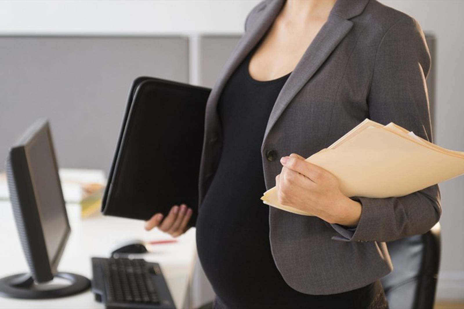TC establece que es nulo despido de trabajadora “con embarazo notorio”